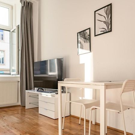 Comfortable 3Br Shared Apart. - Suitable For Long Stays Βιέννη Εξωτερικό φωτογραφία